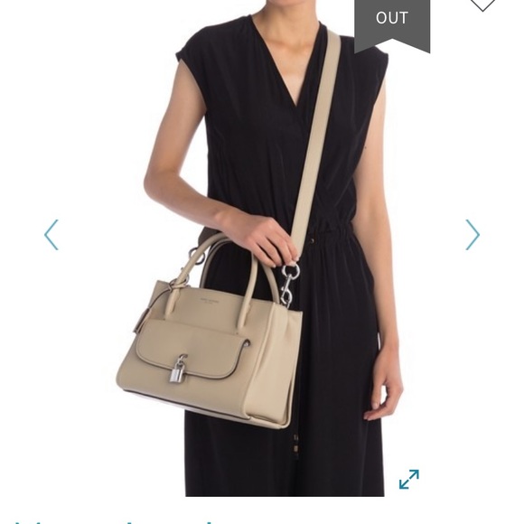 Marc Jacobs Lock That Leather Tote - Picture 7 of 8